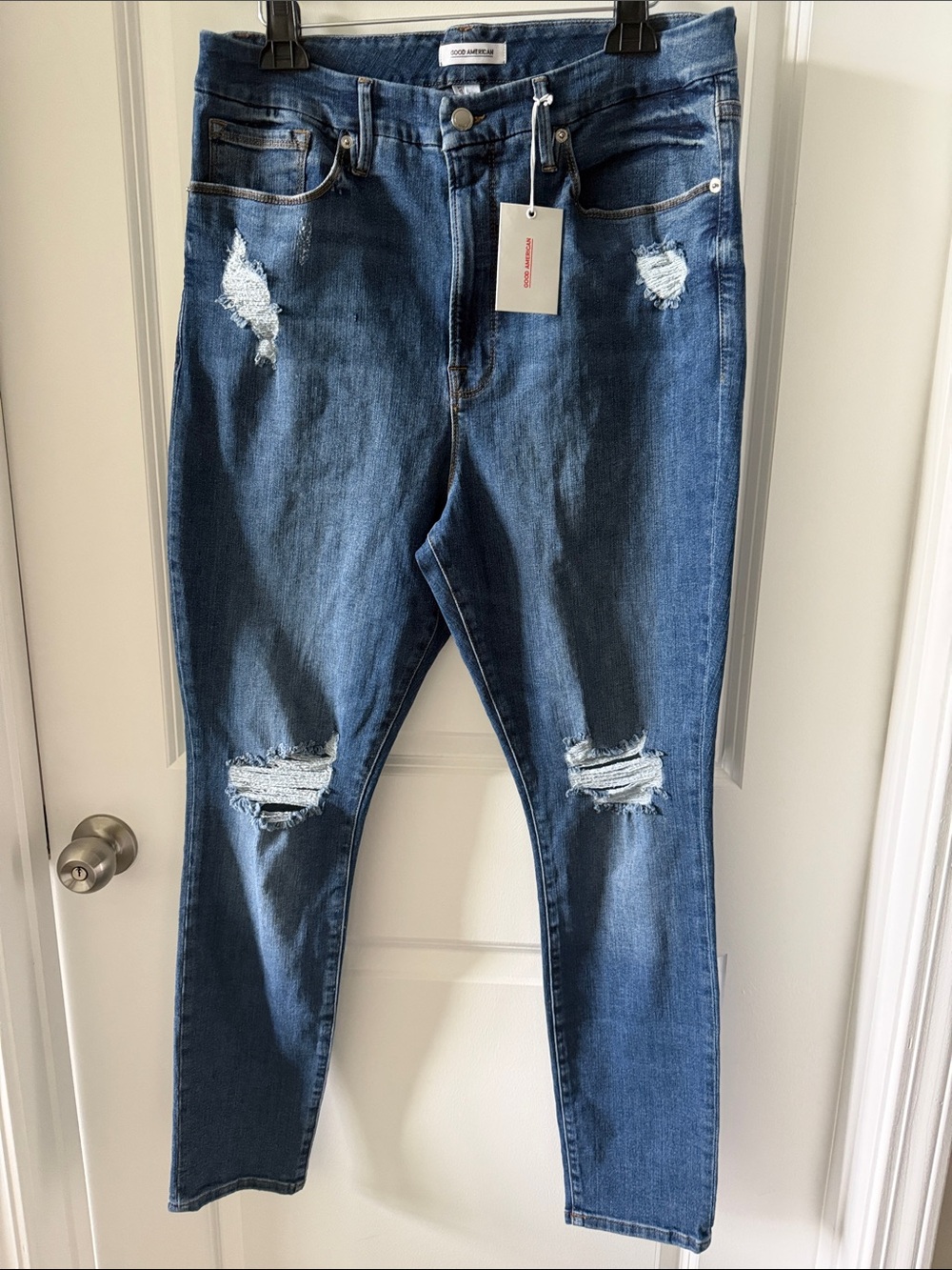Good American Medium Blue High-Rise Distressed Skinny Jeans